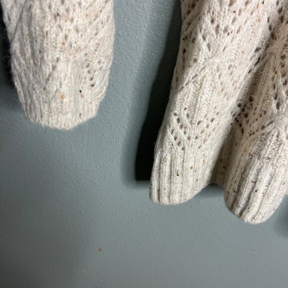 NWOT Old Navy Pointelle Knit Ruffle Sleeve Sweater Cream Plus Size 2X 3X 4X - Picture 4 of 7